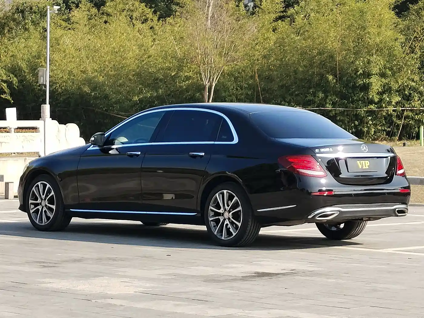 Mercedes-Benz E-Class 2017 E 200 L 4MATIC фото 5