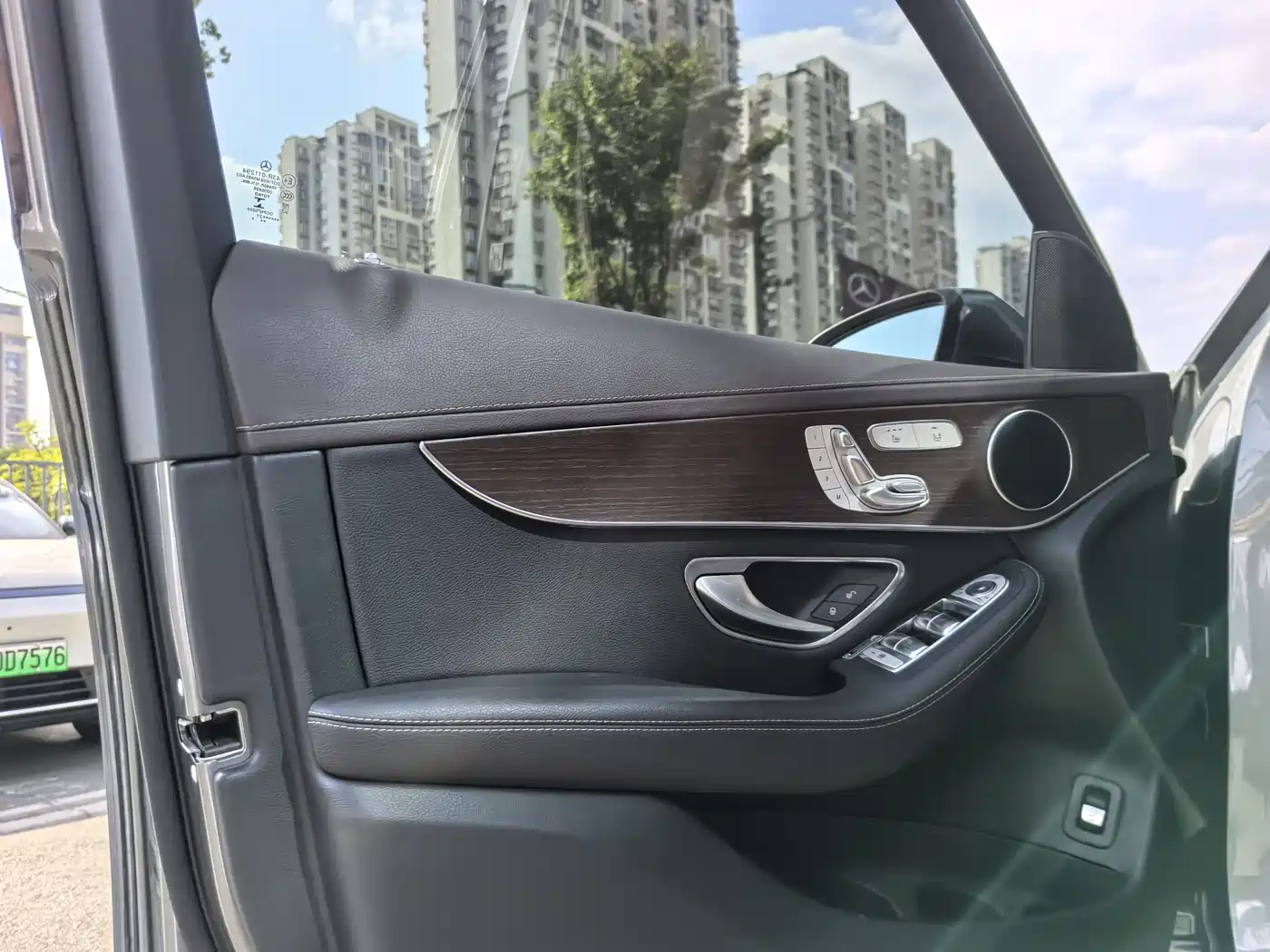 Mercedes-Benz GLC 2021 GLC 260 L 4MATIC Luxury фото 5