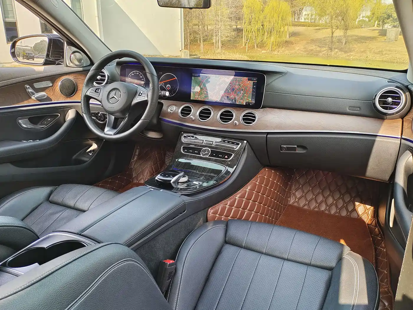 Mercedes-Benz E-Class 2017 E 200 L 4MATIC фото 11