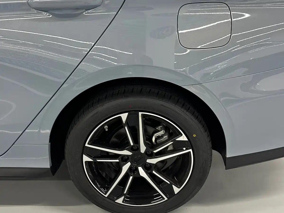 Geely Binrui 2026 2024 Binrui COOL 1.5T DCT Champion Edition