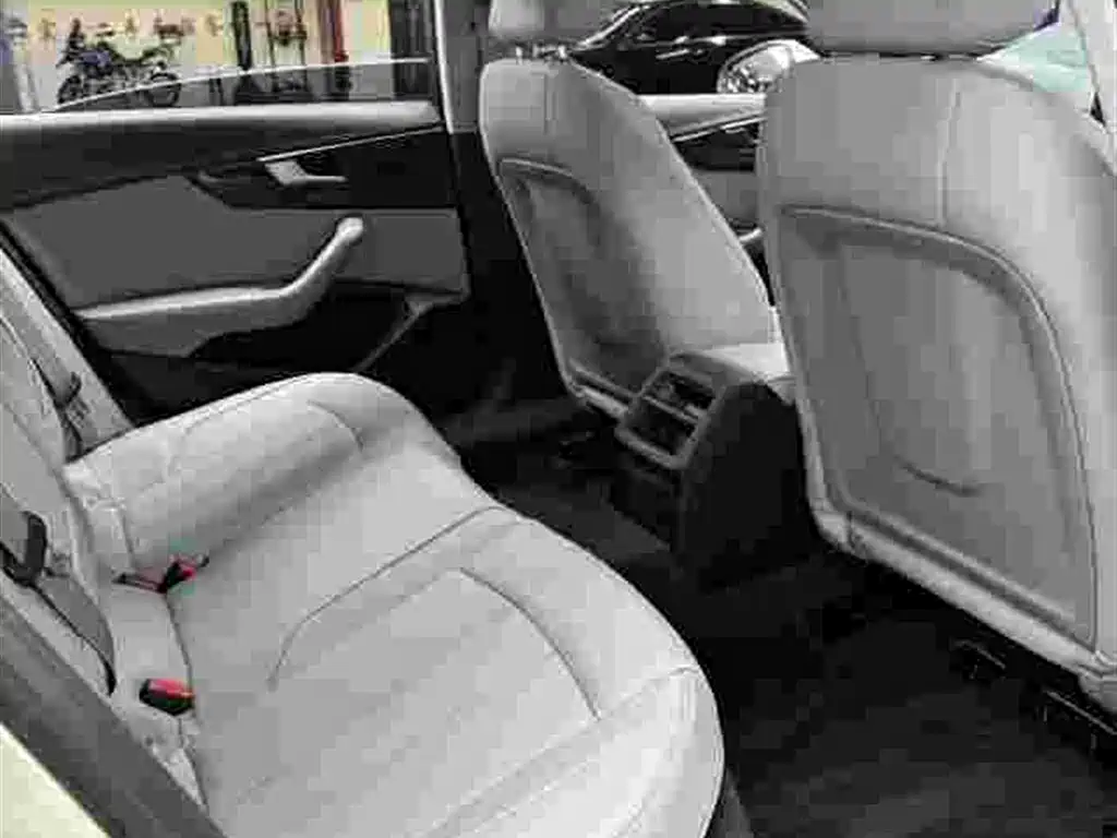Audi A4L 2017 Plus 40 TFSI Progressive фото 8