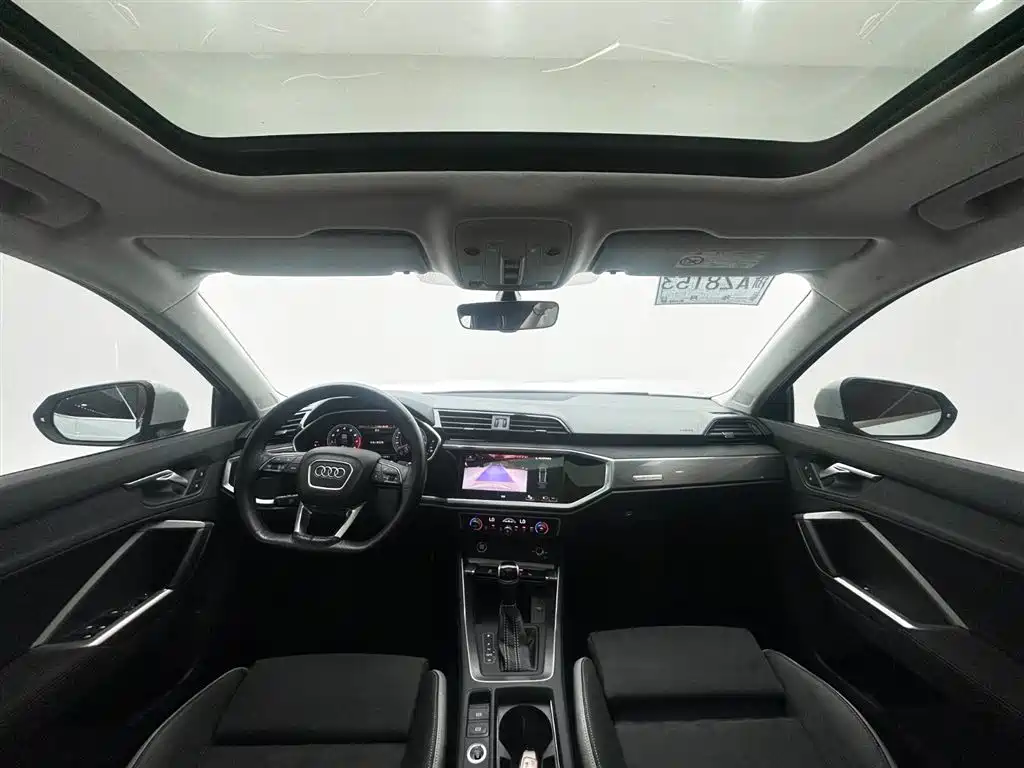 Audi Q3 2022 35 TFSI Fashion Dynamic фото 10