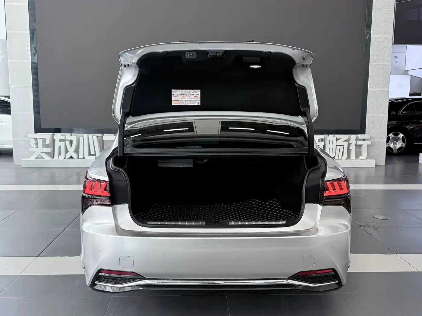 Lexus LS 2021 2021 500h Excellence Edition