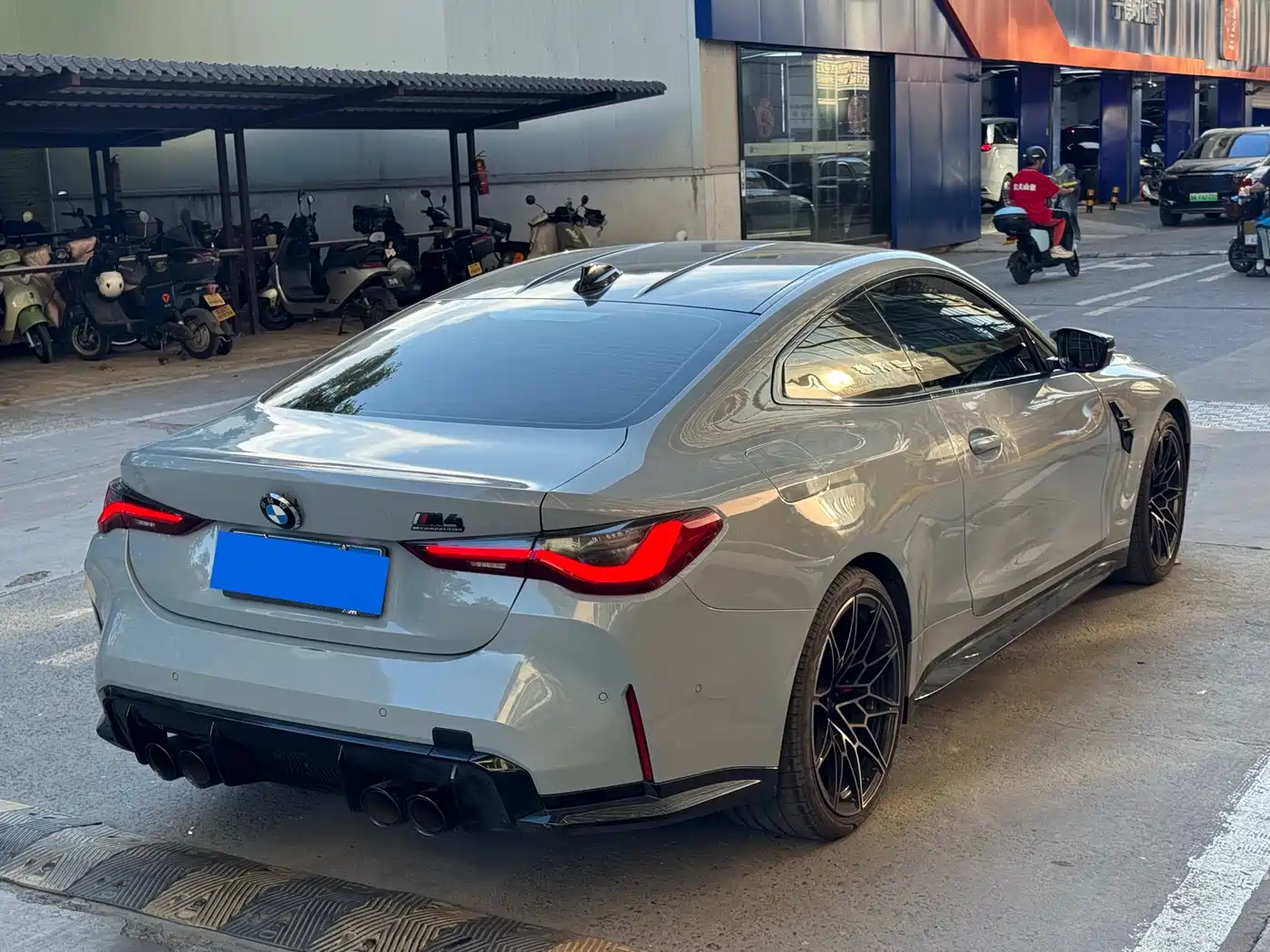 Фото 12 - BMW M4