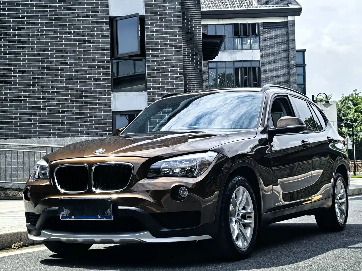 Фото 1 - BMW X1