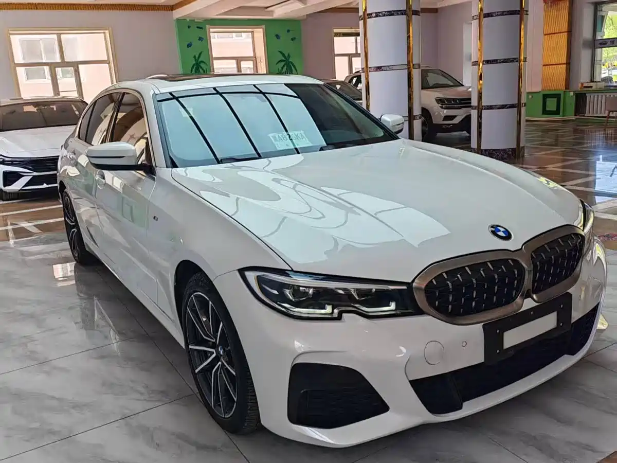 BMW 3 Series 2022 325i M Sport Package фото 3