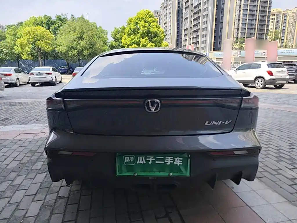 Changan UNI-V iDD 2025 2024 Blue Whale Smart iDD 136km Smart Cool