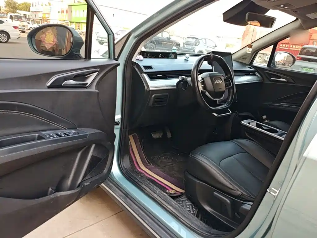 Nezha Auto Nezha V 2023 2022 Trend 400 Lite