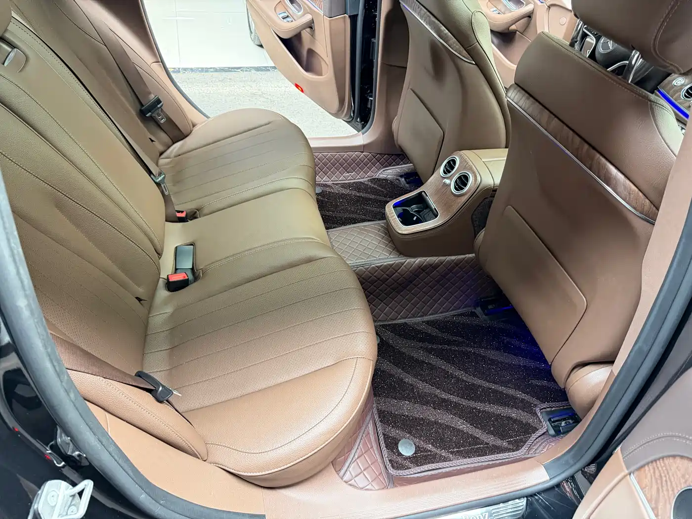 Mercedes-Benz E-Class 2023 Facelift E 300 L Fashion фото 23