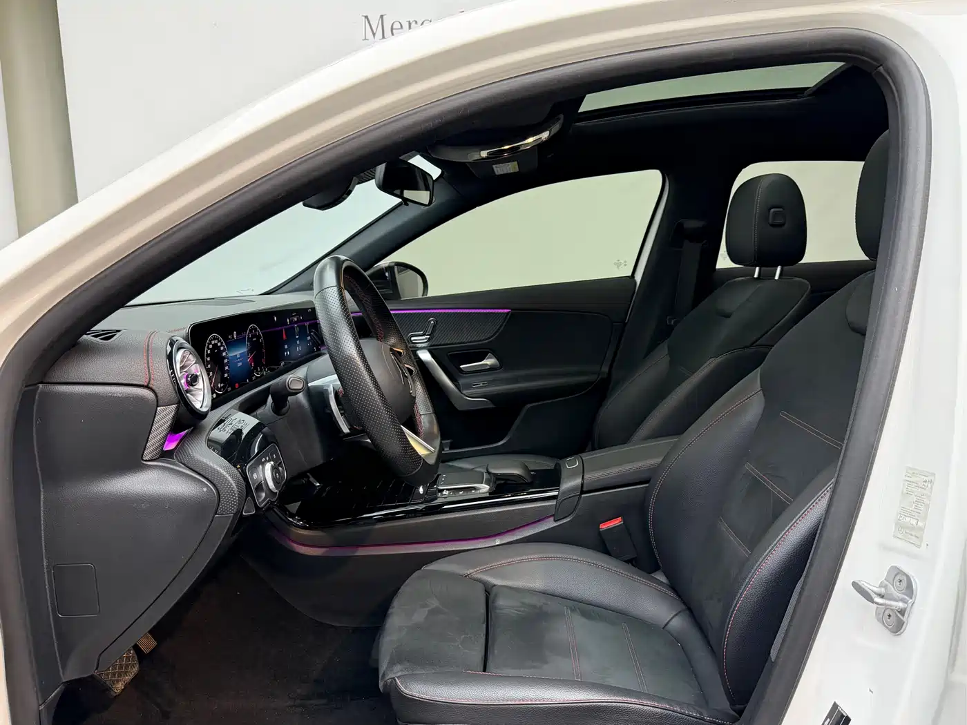 Mercedes-Benz A-Class 2024 A 200 L Fashion Edition фото 10