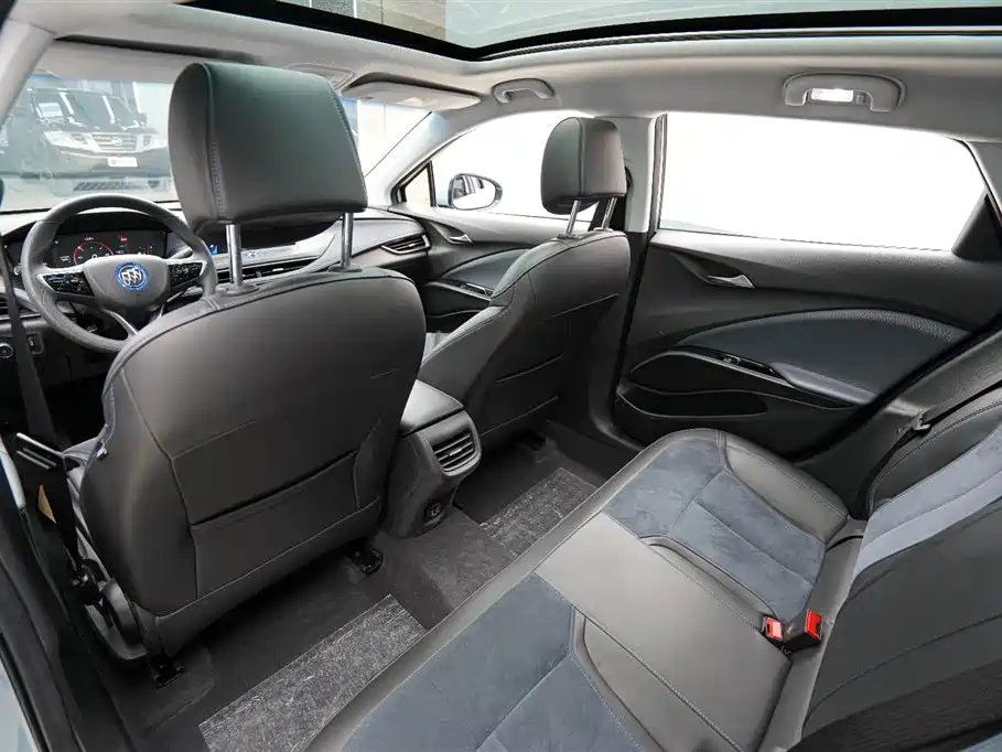 BUICK SLIGHTLY BLUE 6