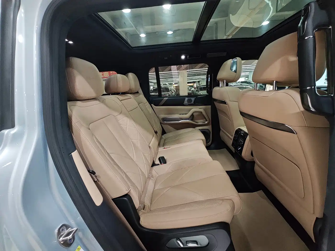 Fang Cheng Bao Leopard 8 2026 2025 Zhiyong Flagship 7-Seater