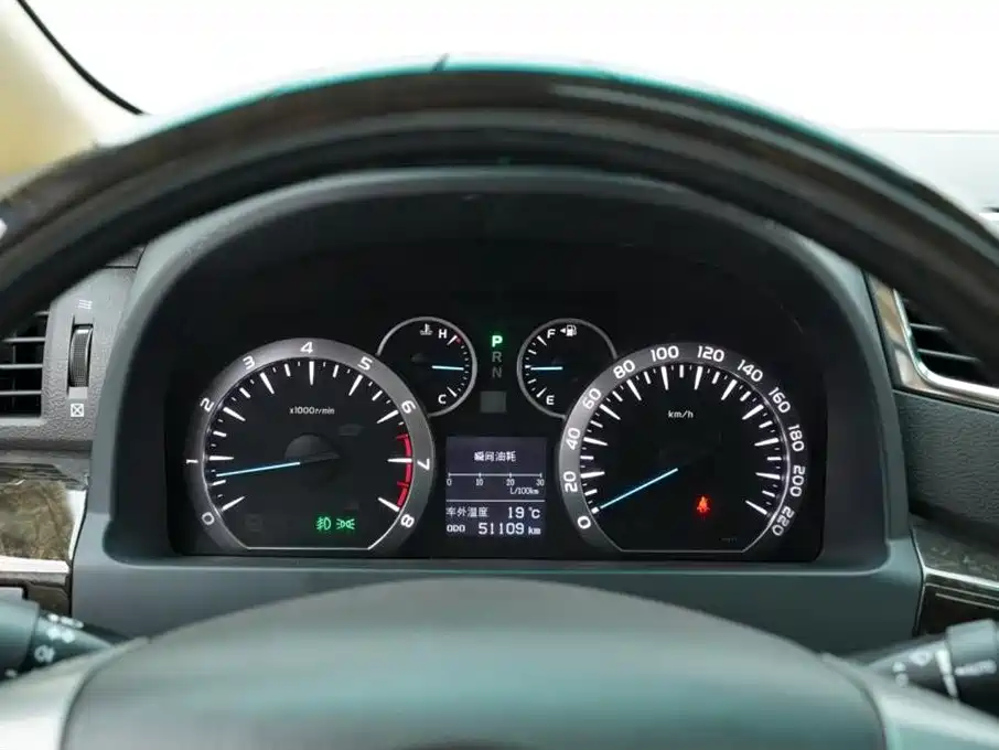 Toyota Alphard 2012 3.5L Luxury Edition фото 32
