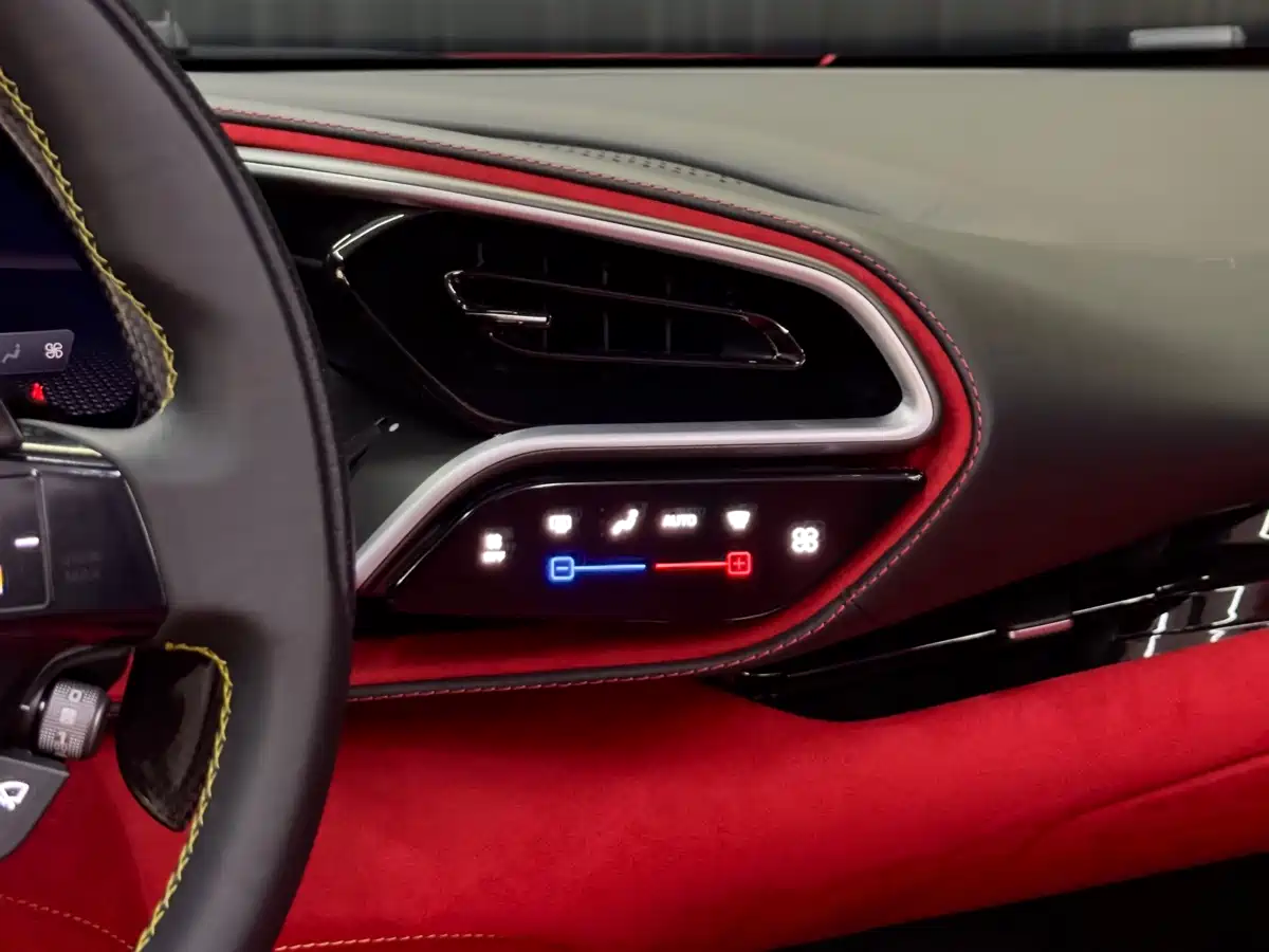 Ferrari 296 2024 2022 3.0T V6 GTS
