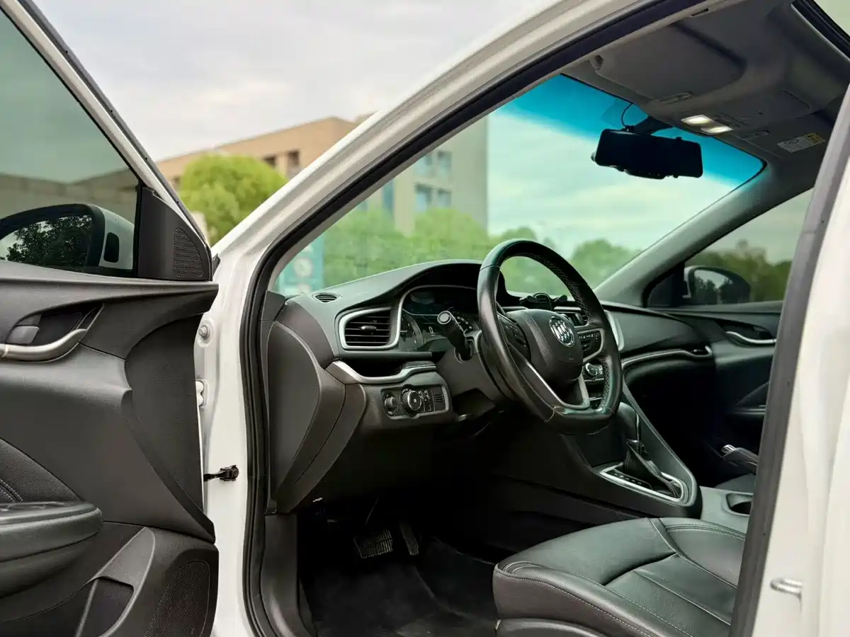 Фото 4 - Buick Excelle