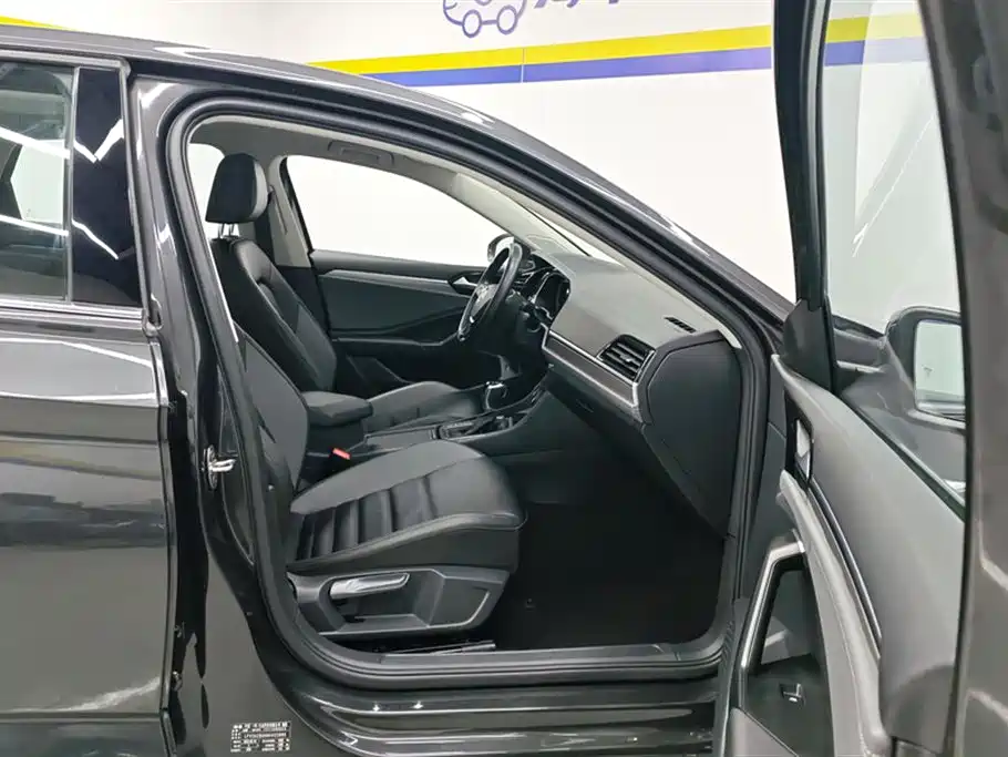 Volkswagen Sagitar 2022 280TSI DSG Soaring Edition фото 8