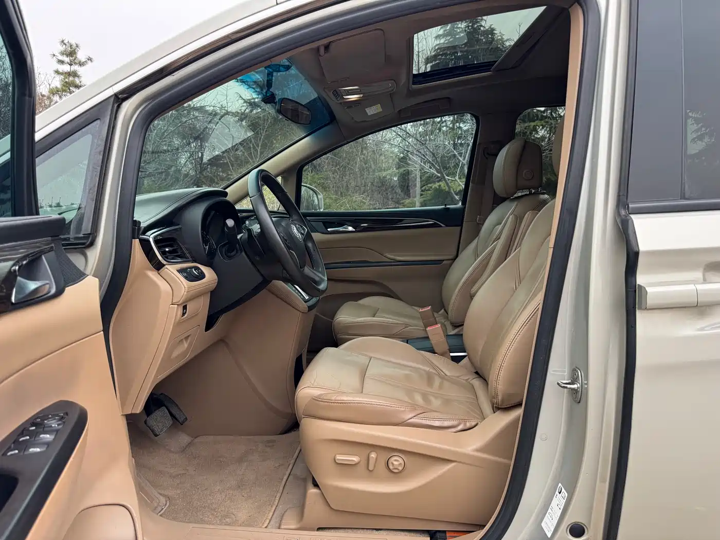 Buick GL8 2017 ES 28T Premium China V фото 9