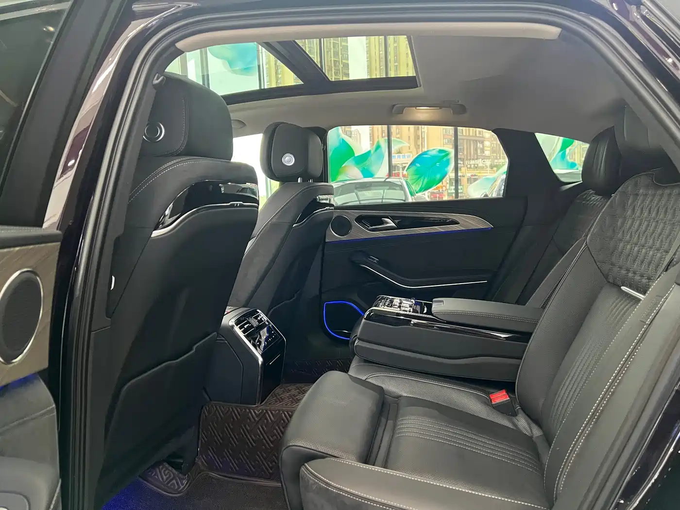 Hongqi H9 2020 2.0T Smart Connection Qi Chang Edition фото 10