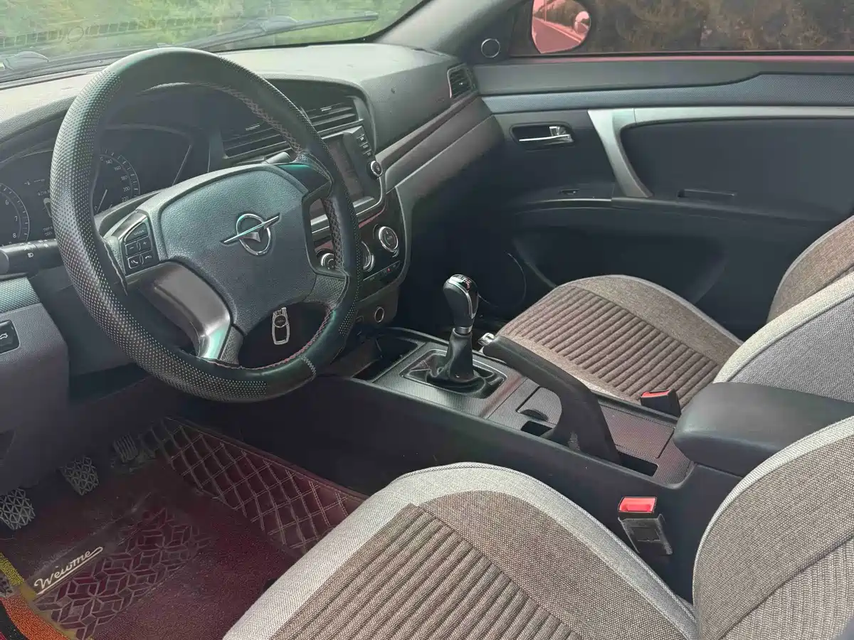 Haima M6 2015 2015 1.5T Manual Sport Intelligent