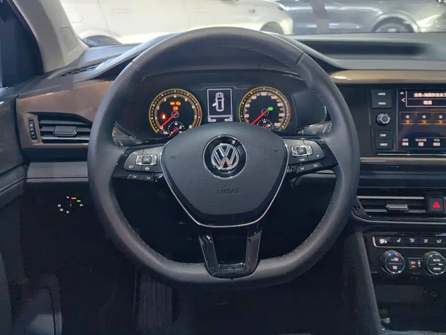 Volkswagen Tharu 2019 2019 280TSI 2WD Luxury Edition China V