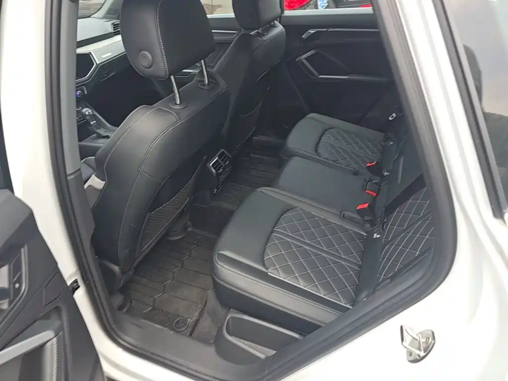 Audi Q3 2025 2025 quattro 45th Anniversary Edition 35TFSI Fashion Dynamic
