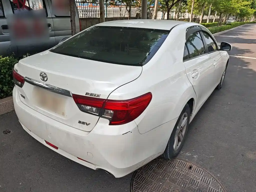 Toyota Reiz 2016 2013 2.5V Elite Edition