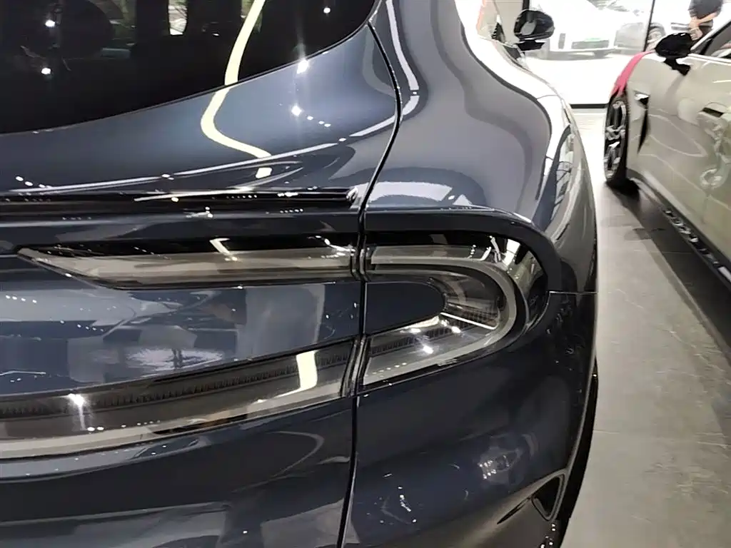Xiaomi Auto Xiaomi YU7 2025 Extended Range RWD Edition фото 8