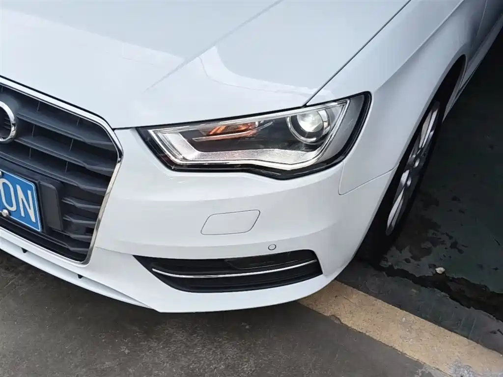 Audi A3 2016 Sportback 35 TFSI Progressive фото 24