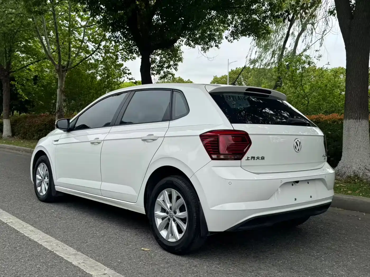 Volkswagen Polo 2019 Plus 1.5L Automatic Colorful Tech Edition фото 4