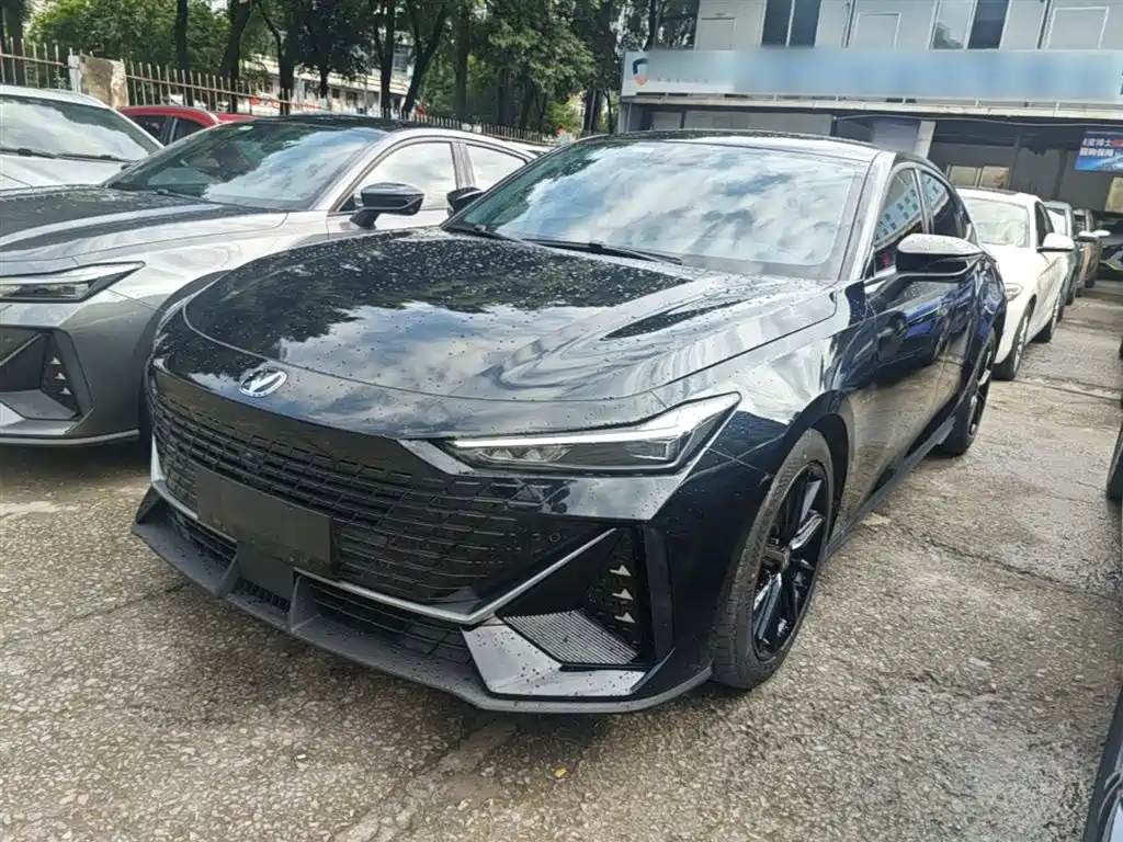 CHANGAN UNI-V