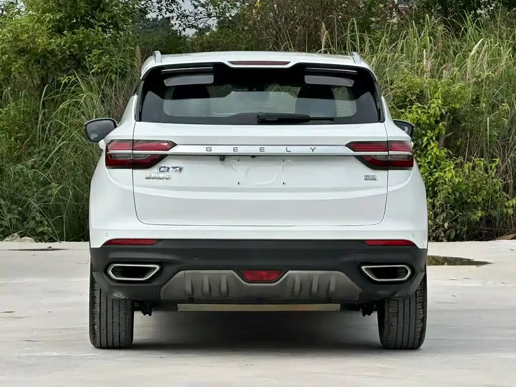 Фото 26 - Geely Coolray