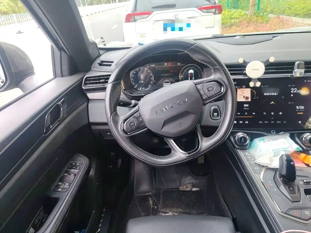 Lynk & Co 01 EM-P 2022 2022 1.5TD PHEV Plus
