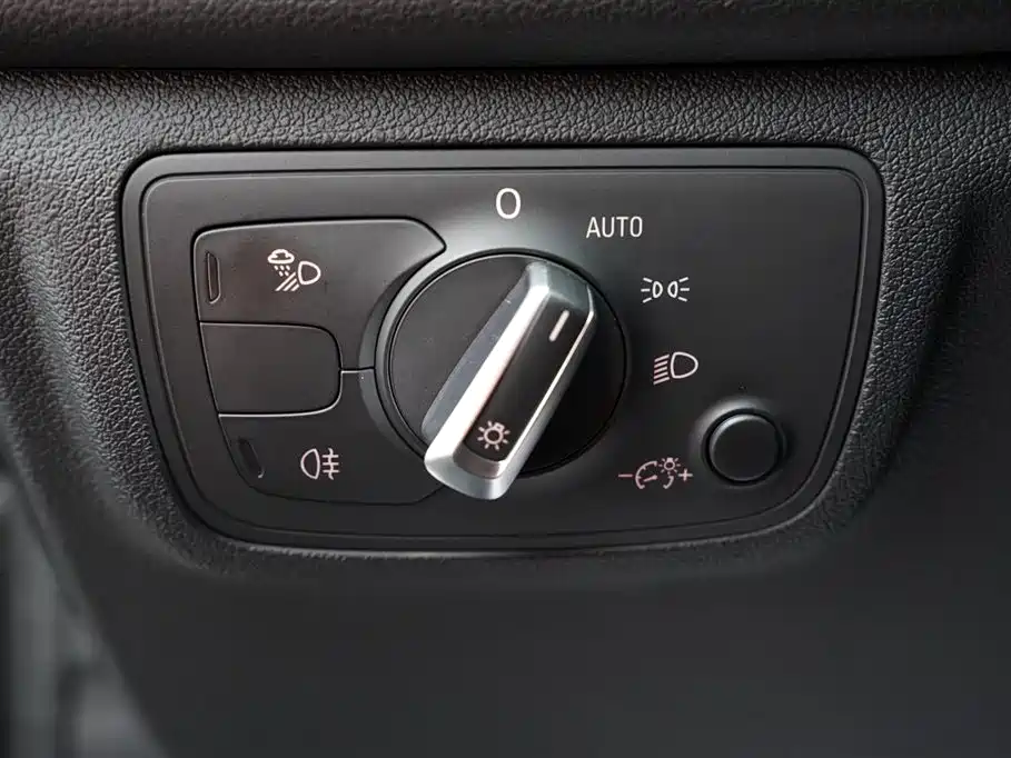 Audi A6L 2012 30 FSI Luxury фото 6