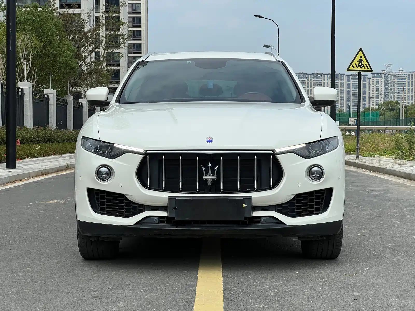 Фото 2 - Maserati Levante