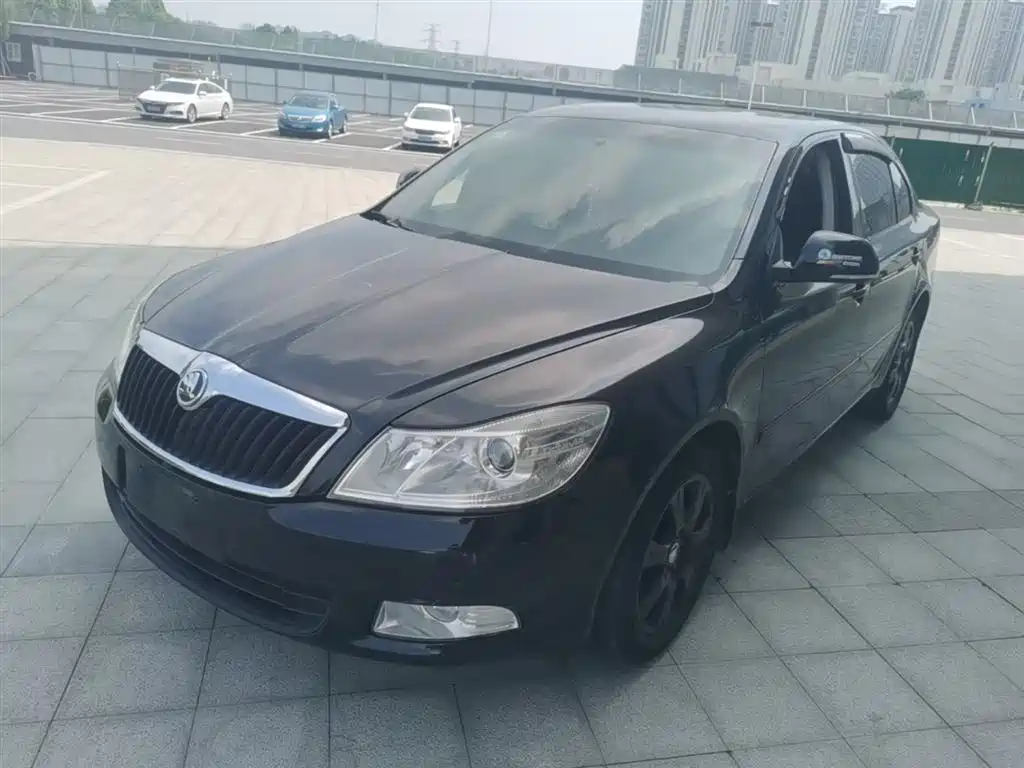 Škoda Octavia 2014 1.6L Manual Excellence Edition