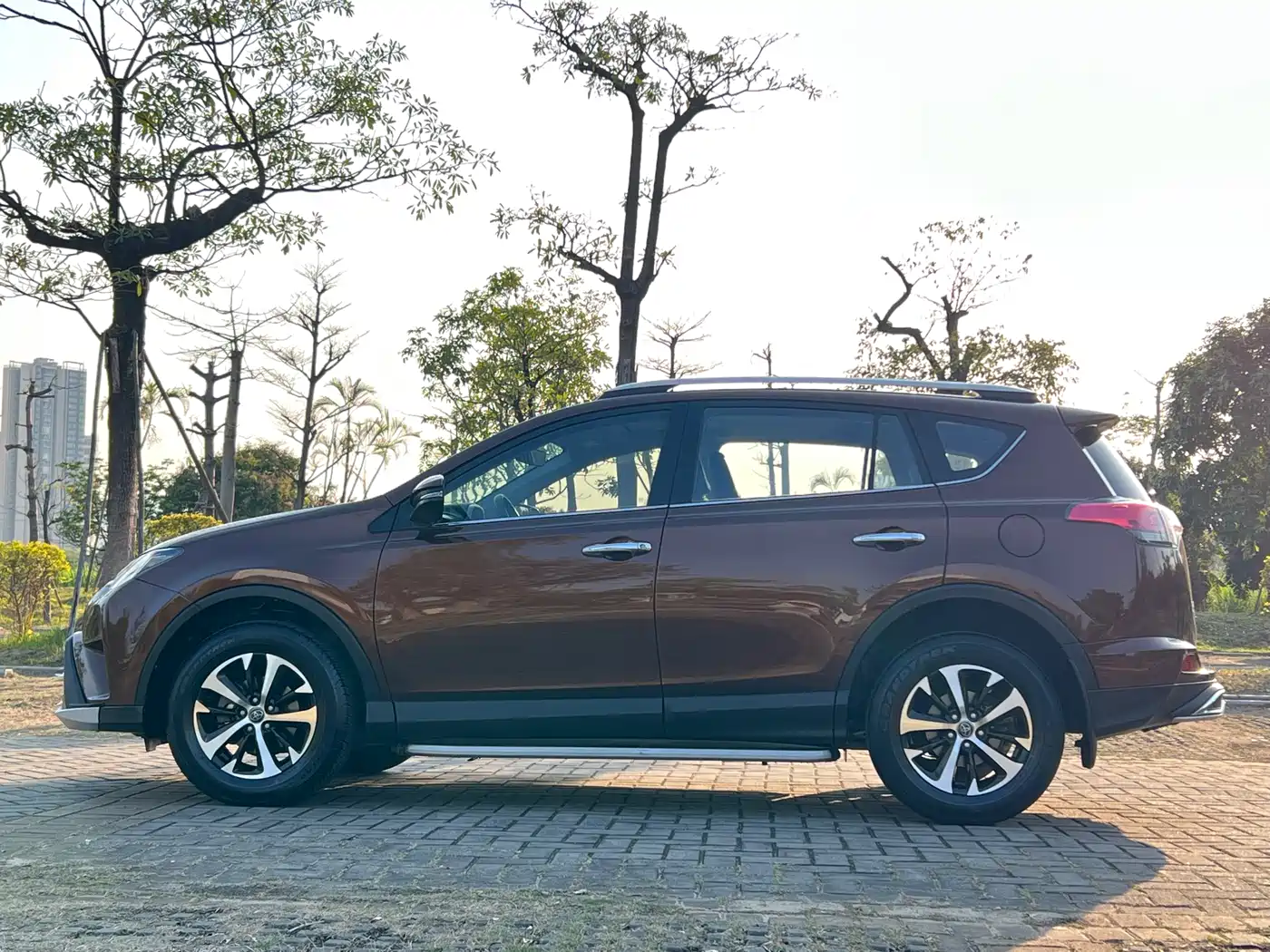 Toyota RAV4 Rongfang 2016 2.0L CVT 2WD Smart (China V) фото 5