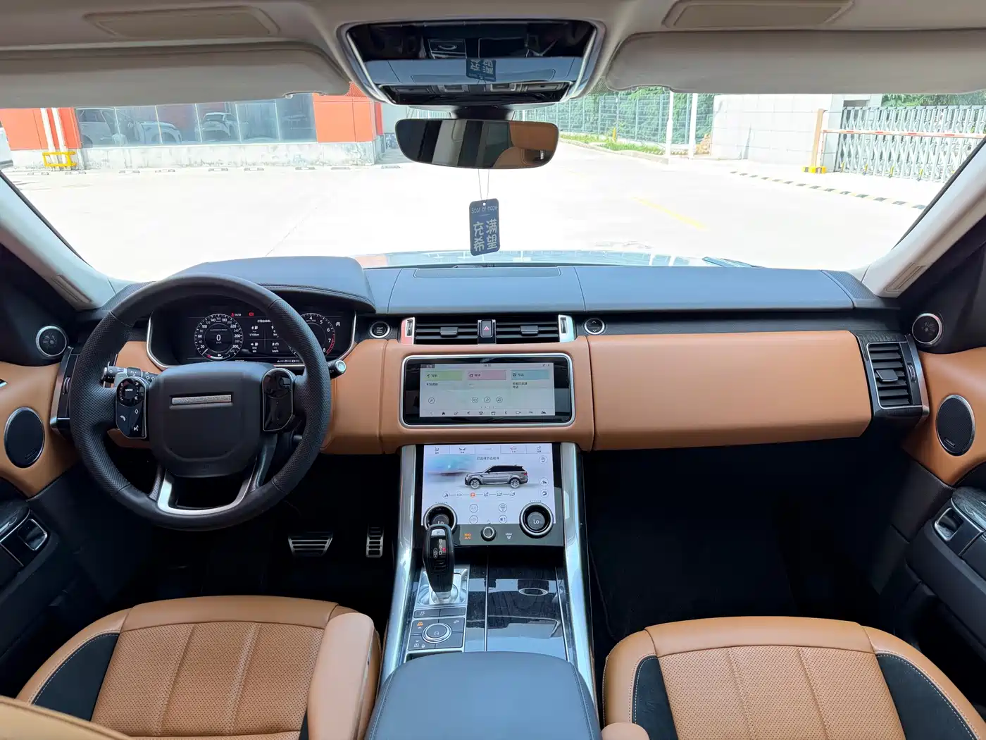 Land Rover Range Rover Sport 2021 3.0 L6 Gloss Black Edition фото 5