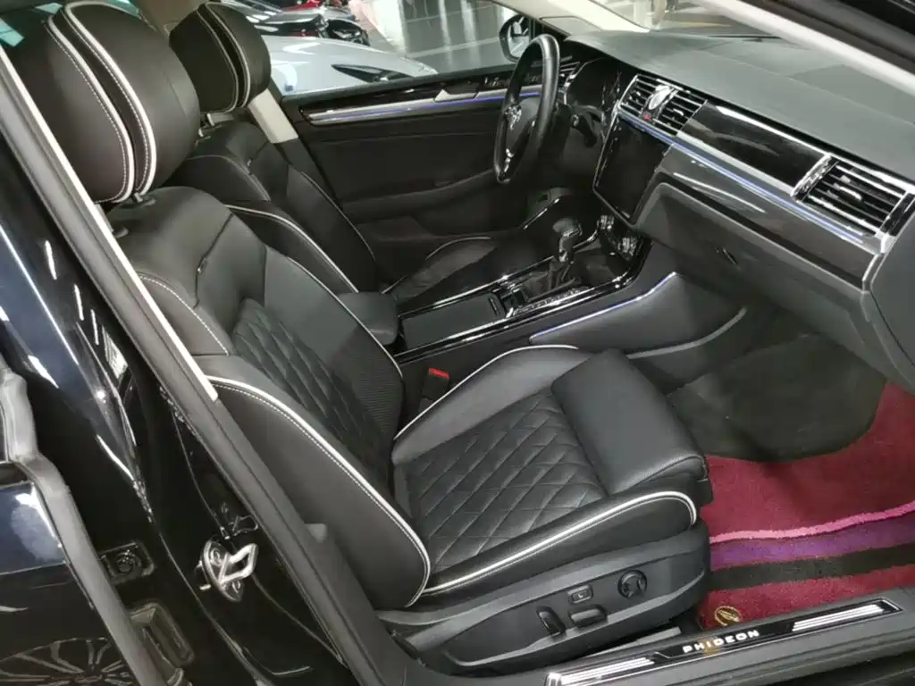 Photo 25 - Volkswagen Phideon