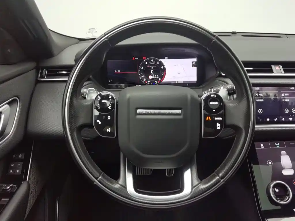 Фото 11 - Land Rover Range Rover Velar