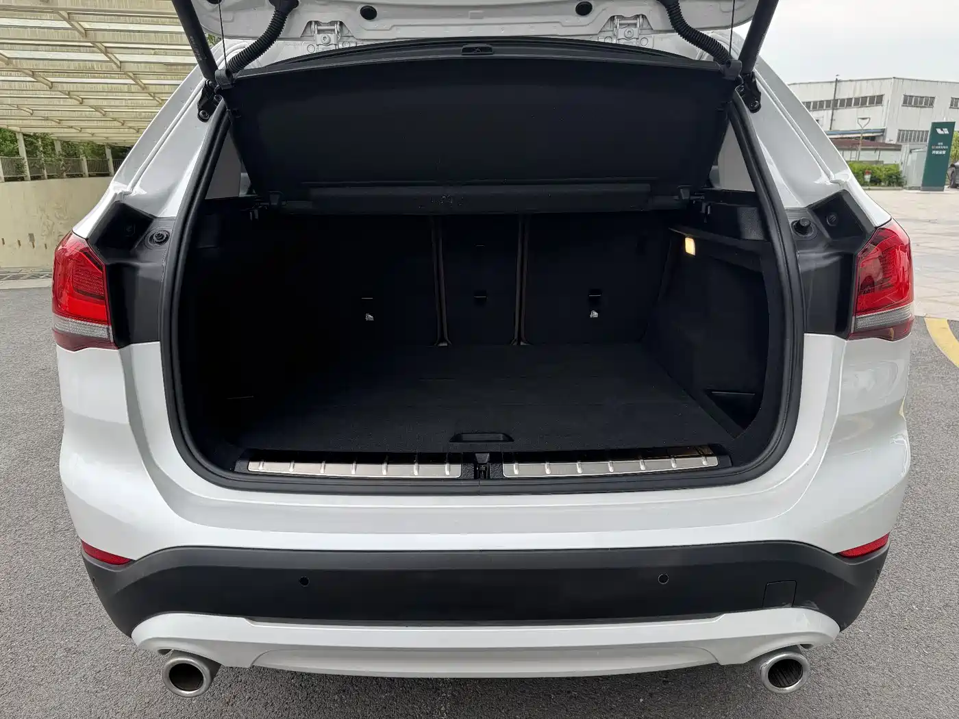 BMW X1 2022 sDrive25Li Leading фото 31