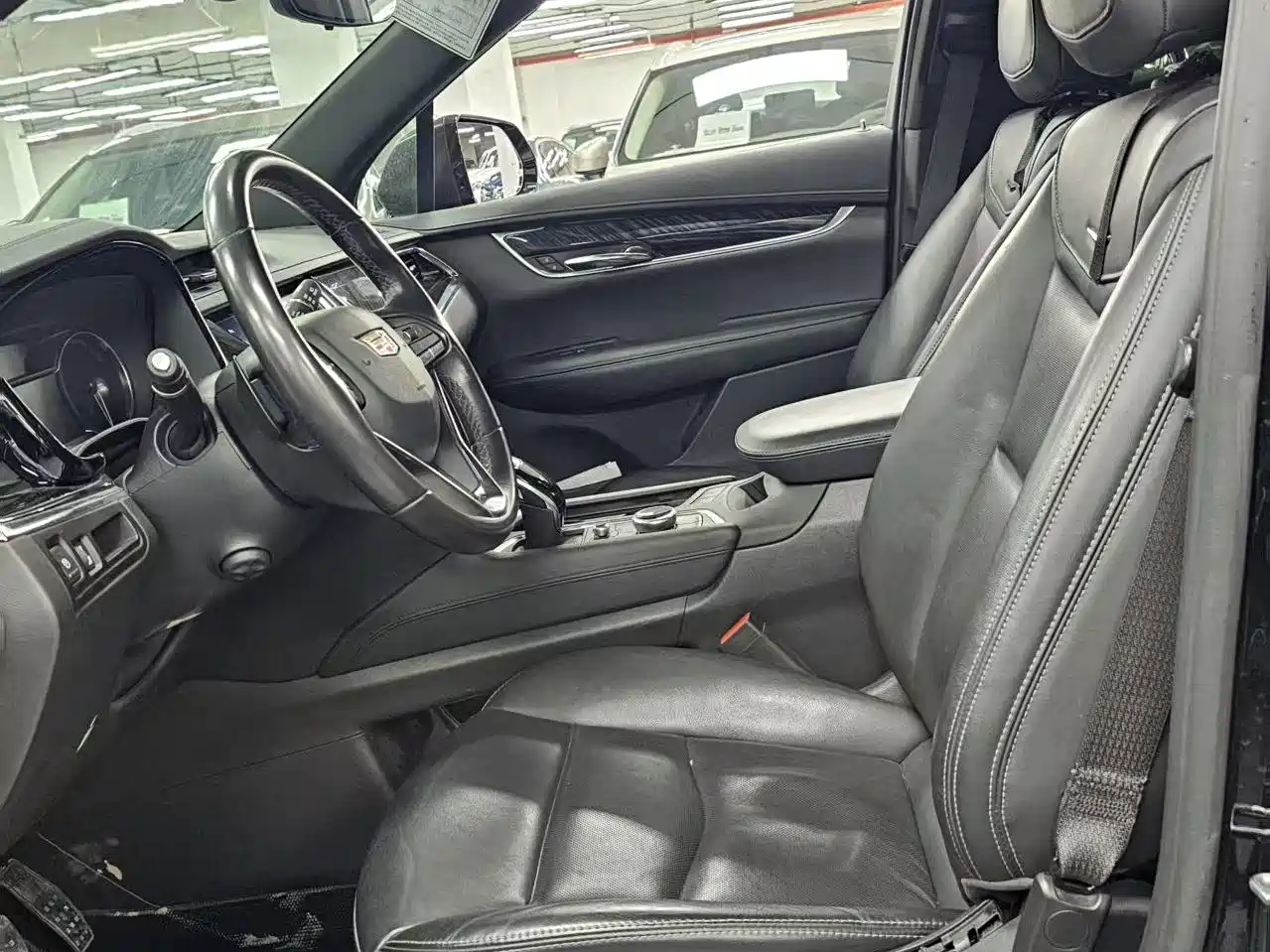Cadillac XT6 2020 28T 6-Seater 4WD Luxury Model фото 8