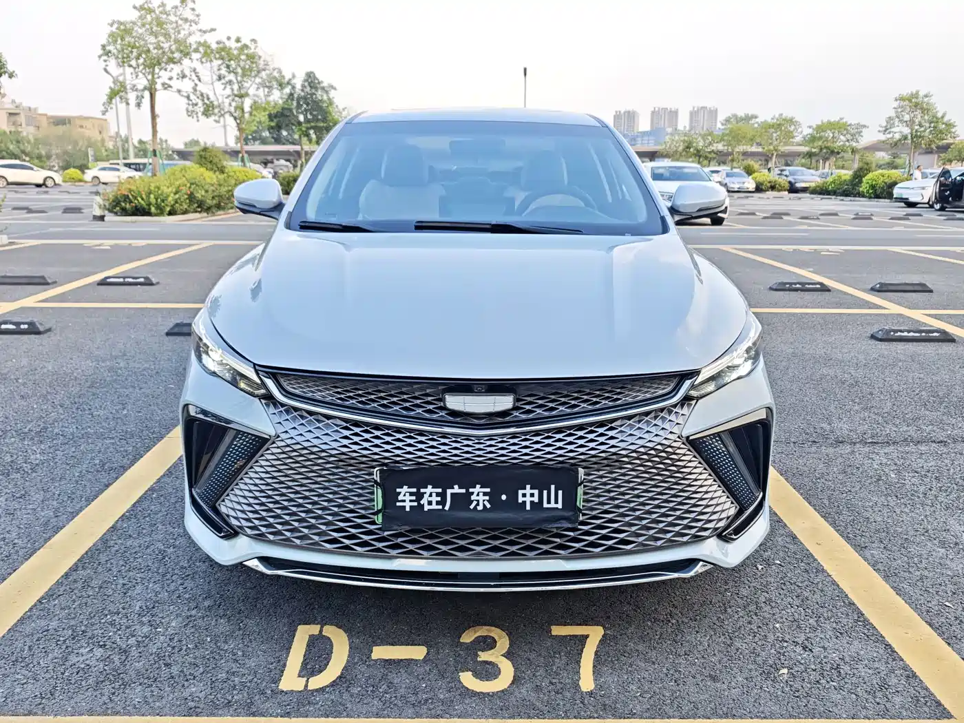 Geely Emgrand L HiP 2023 2022 1.5TD-DHT Pro 100KM Travel Edition
