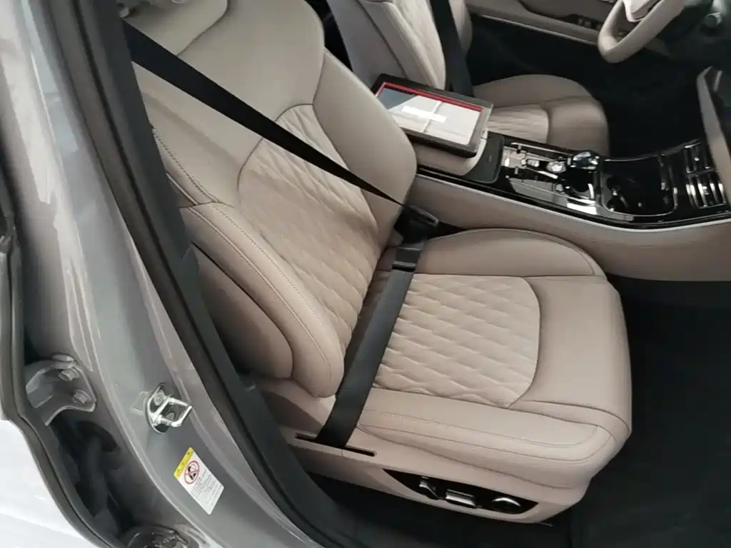 BYD Han 2026 2025 DM-i Smart Drive Edition 125KM Premium