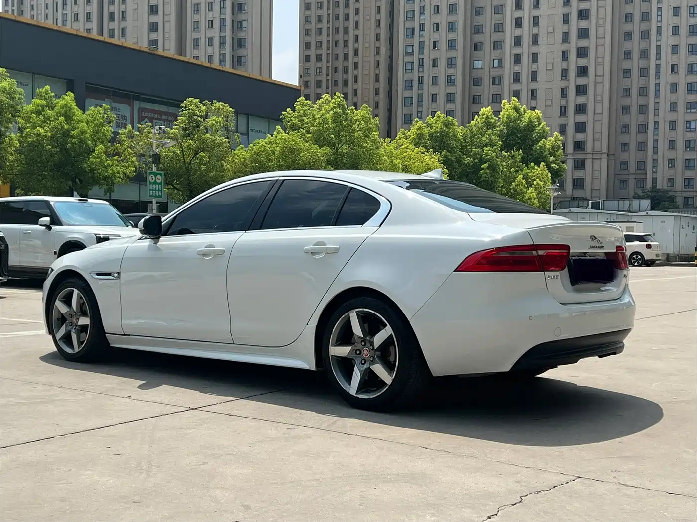 Jaguar XE 2016 2015 2.0T 200PS R-Sport
