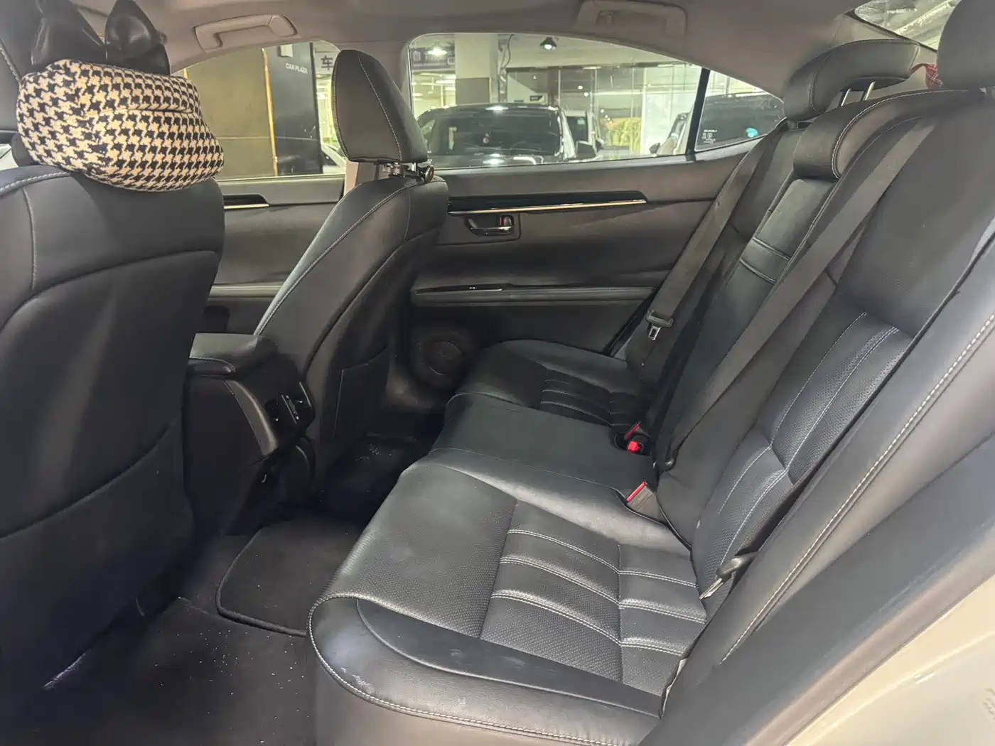 Lexus ES 2015 200 Elite Edition фото 8