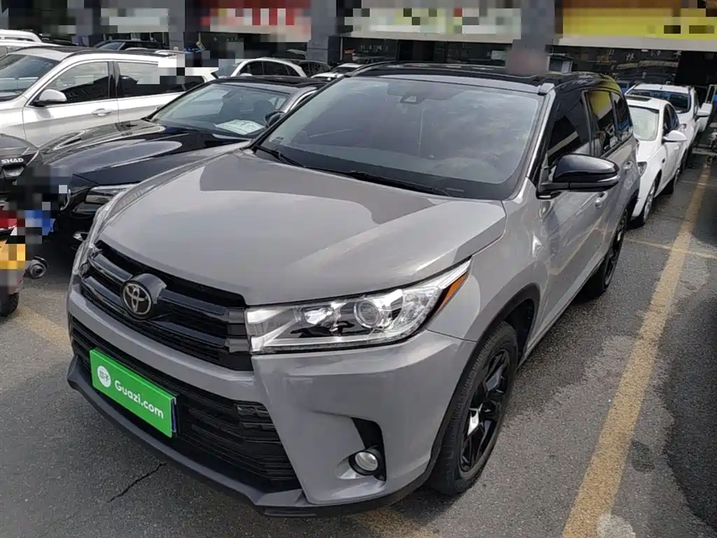 Toyota Highlander 2021 2.0T FWD Luxury 7-Seater фото 2