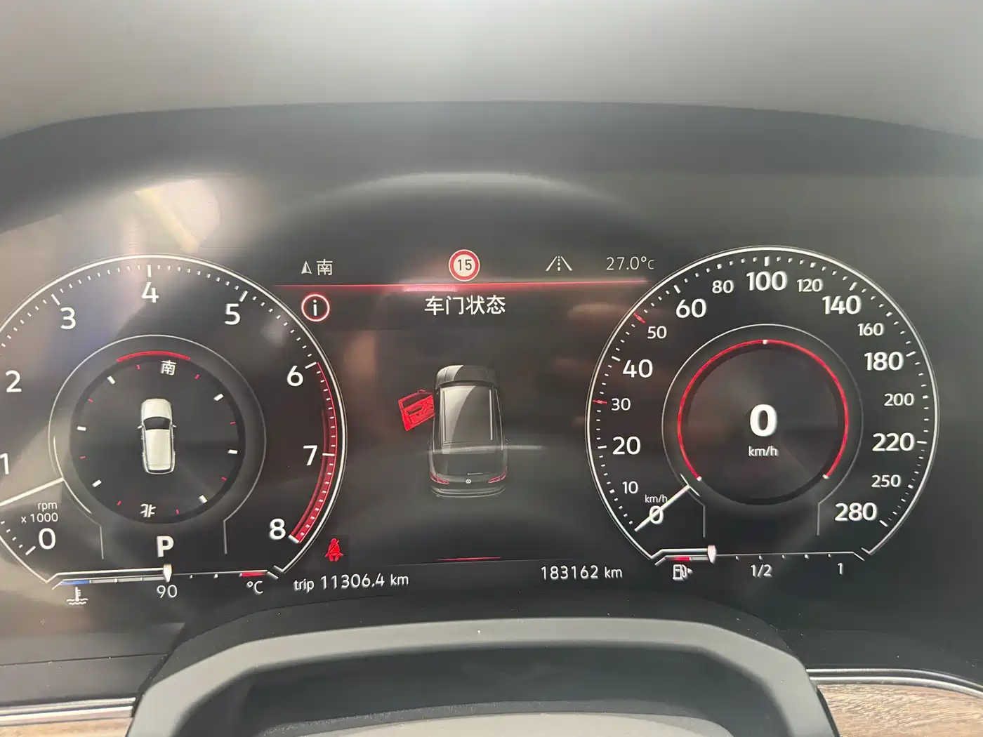 Volkswagen Touareg 2019 3.0TSI Sharp Edge Edition China V фото 4