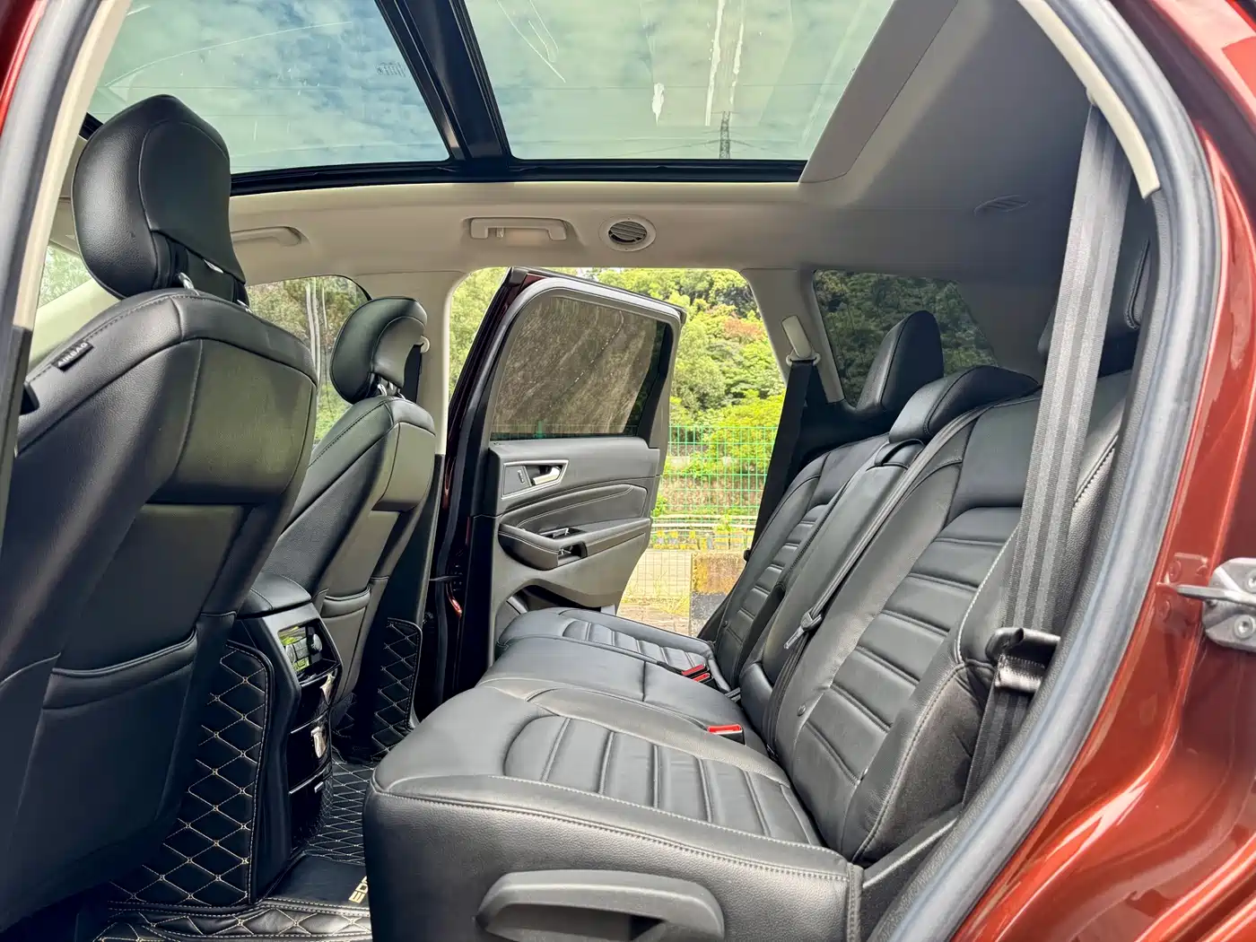 Фото 8 - Ford Edge