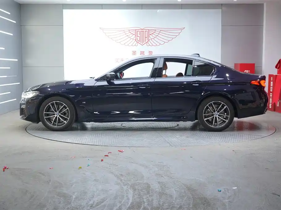 BMW 5 Series (Import) 2022 Facelift 525i M Sport Package фото 4