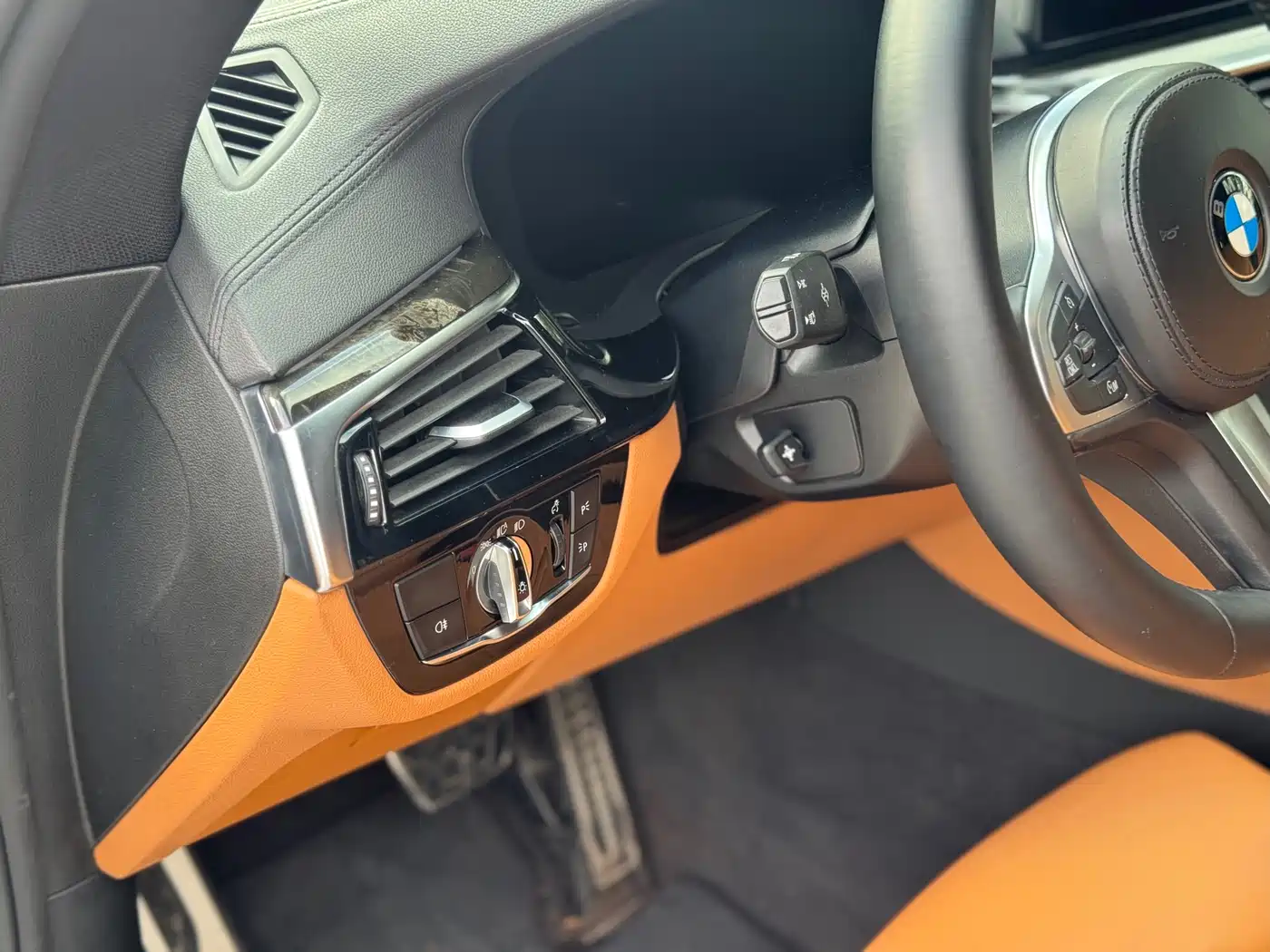 BMW 6 Series GT 2019 630i M Sport Package фото 10